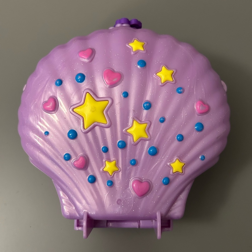 Polly Pocket Y2K Vintage Magical Purple Shell Toy Case with Stars and Hearts